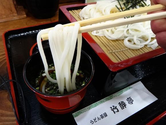 13　コシとツルっと感が五島うどんの特徴.JPG