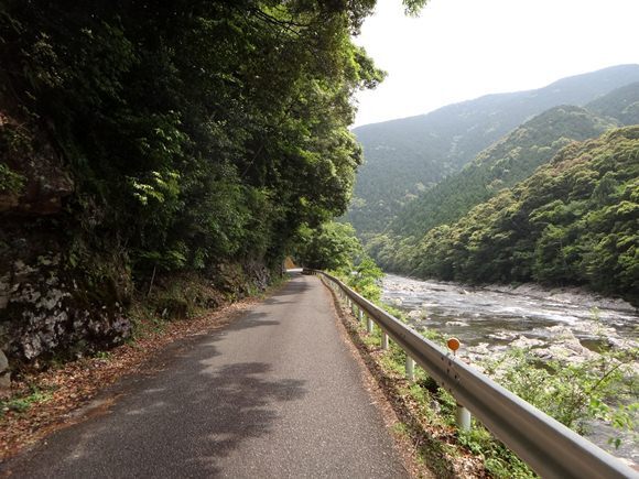 17　川の規模がでかい.JPG