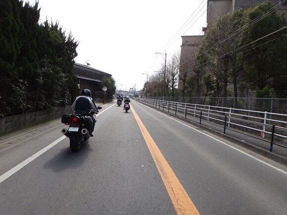 19　せつらさんに先導タッチ.JPG