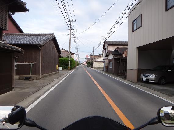19　大川の町を抜けてます.JPG