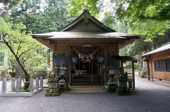 1　可愛い本道の菅原八幡.JPG