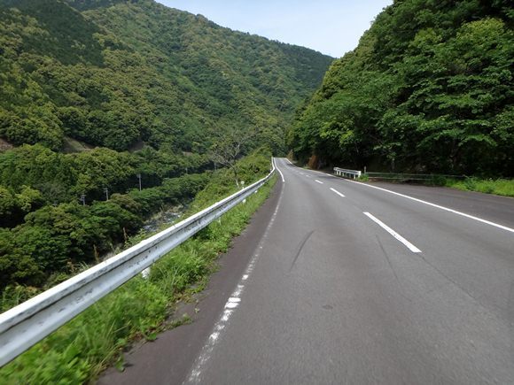 20　ツーリングしてるって実感できる道.JPG
