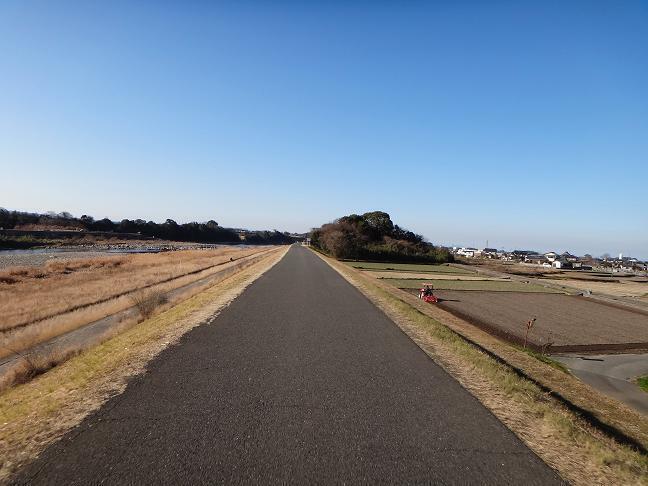 21　土手の道.JPG
