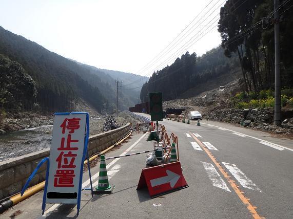 22　復旧工事頑張ってます.JPG