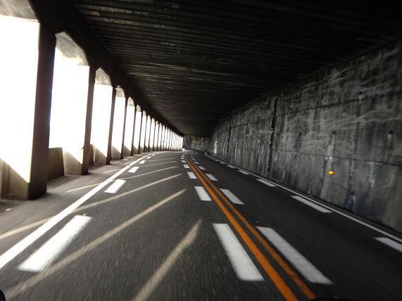 23　半分以上はこんな道.JPG