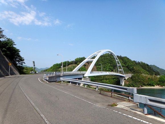 23　橋からの景色も楽しみなルートです.JPG