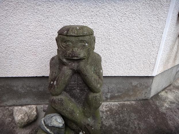 24　道祖神のように祭られていました.JPG