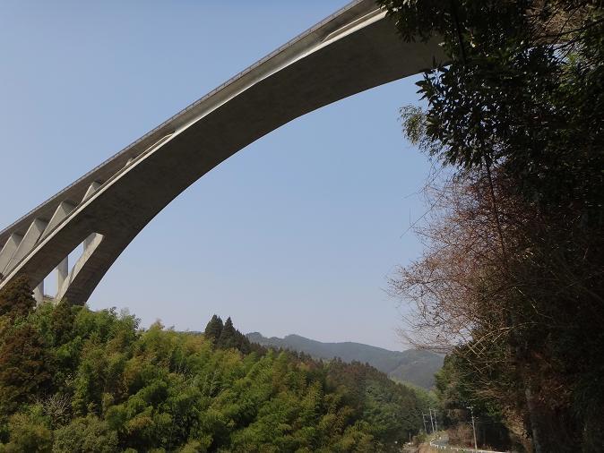 25　下に写ってる道を比較してみてね.JPG