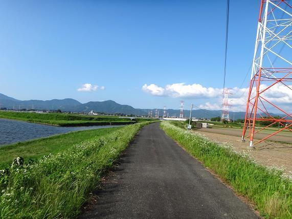 27　ソロのような裏街道を走る.JPG