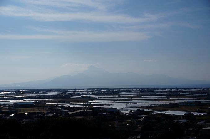 29　天水のハウスと普賢岳.JPG