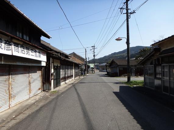 29　昭和な家並みが残っていました.JPG