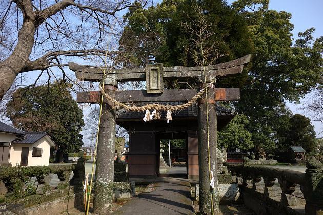 31　素朴な神社.JPG
