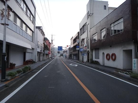 3　まだ街は寝ています.JPG