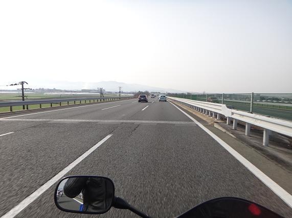 3　行楽の車が多いです.JPG