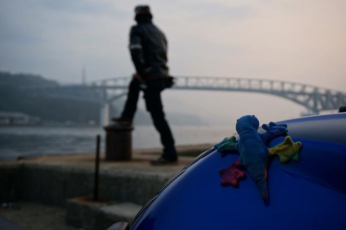 4　ステファニーと海峡を見る.JPG
