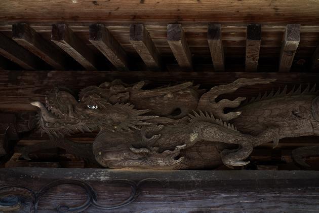 5　小さい神社だけど彫刻は凄い.JPG