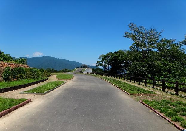 7　無駄に広い歩道.JPG