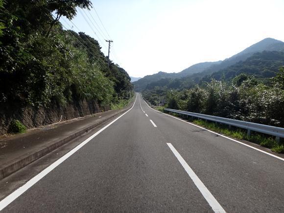 8　メインの外周路はだいたいこんな道.JPG