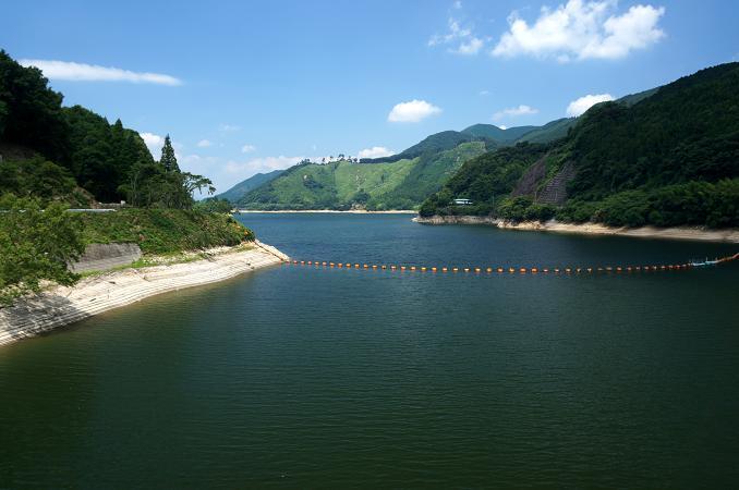 9　雨が少ないけど貯水率は良い方.JPG